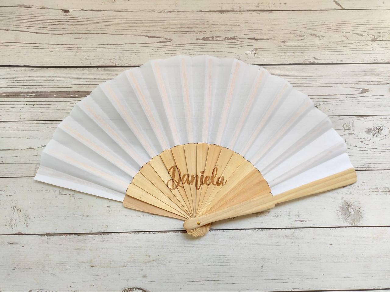 ¡ABANICO PERSONALIZADO CON NOMBRE EN MADERA Y TELA!
