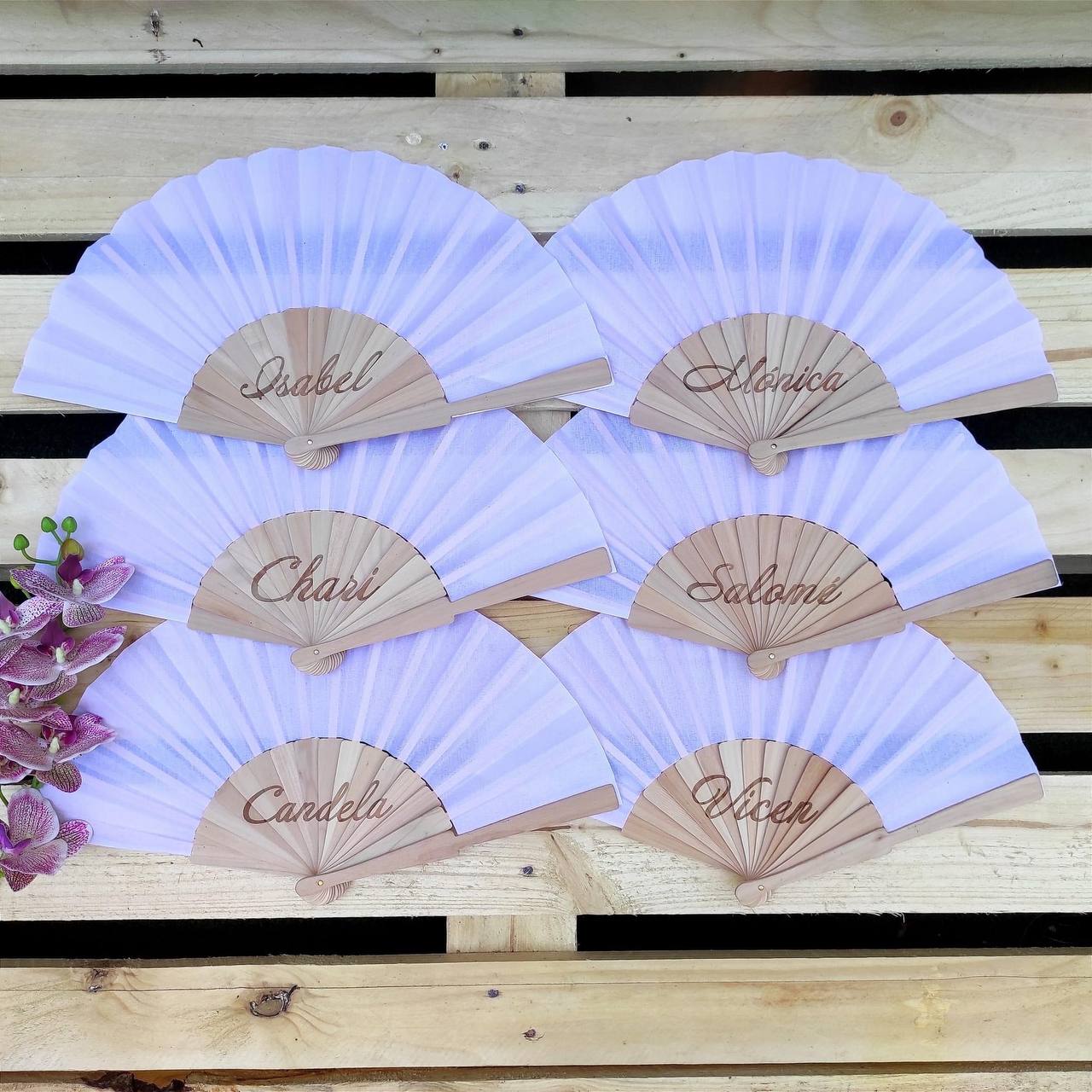 ¡ABANICO PERSONALIZADO CON NOMBRE EN MADERA Y TELA!