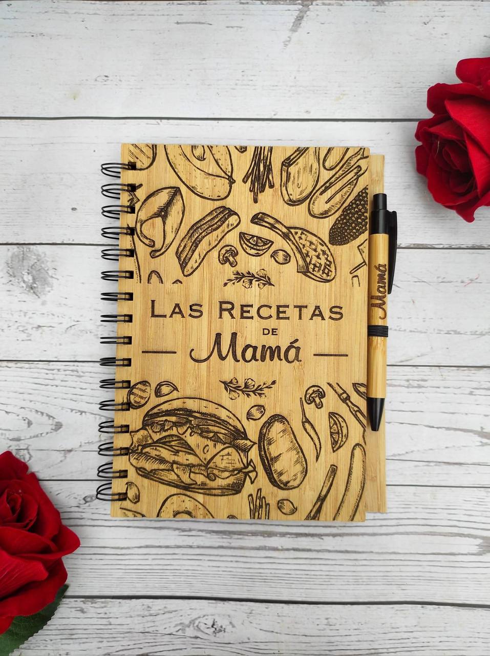 ¡LIBRO DE RECETAS PERSONALIZADO EN MADERA CON NOMBRE Y BOLÍGRAFO!
