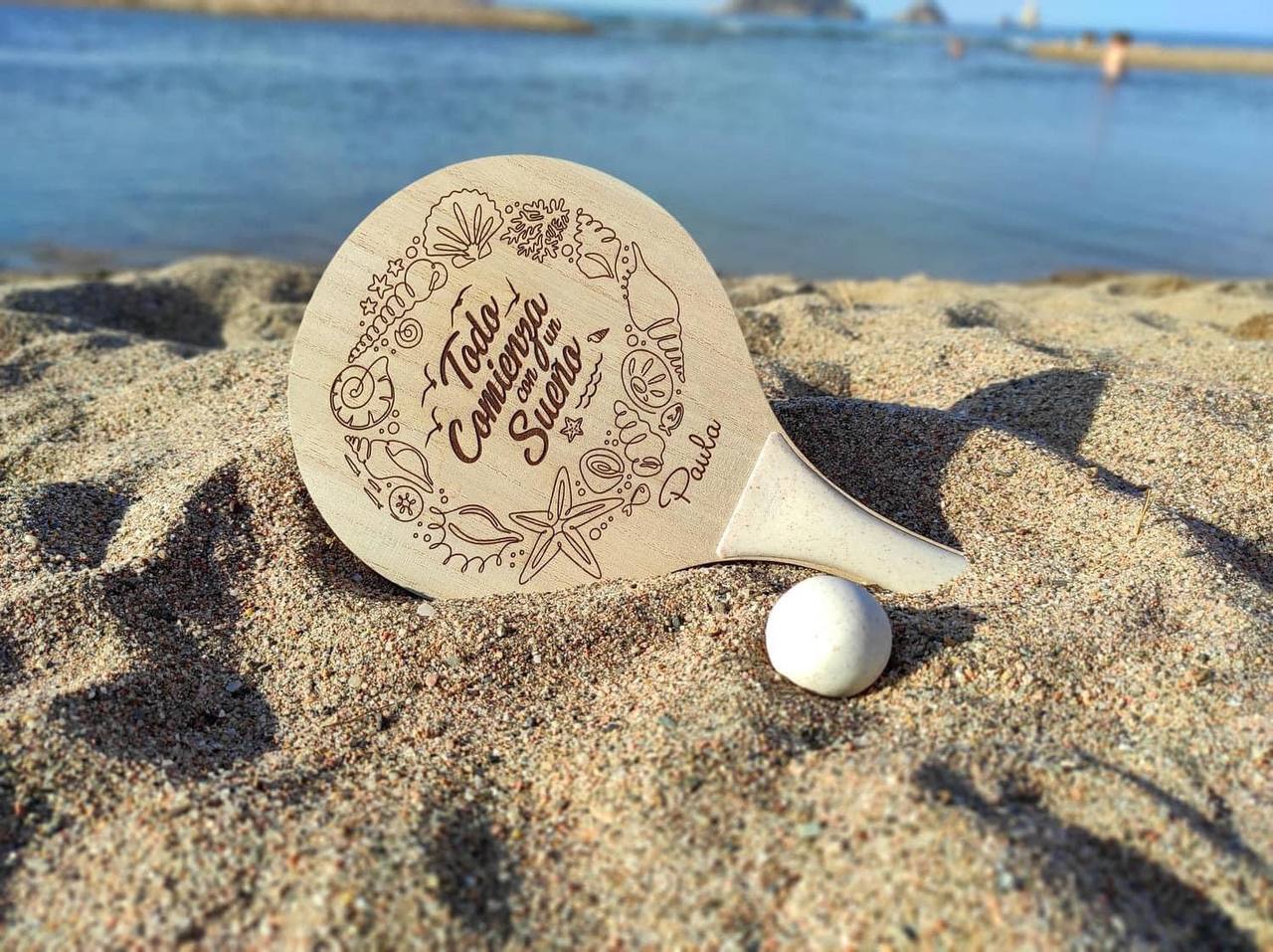 ¡PALA DE PLAYA PERSONALIZADA CON NOMBRE Y DISEÑO GRABADO!