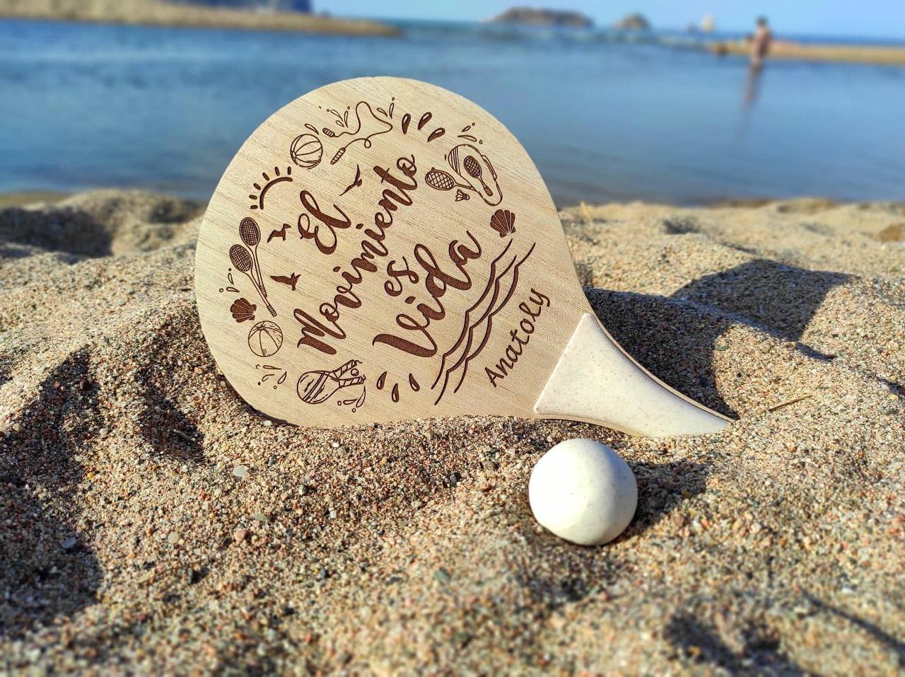 ¡PALA DE PLAYA PERSONALIZADA CON NOMBRE Y DISEÑO GRABADO!